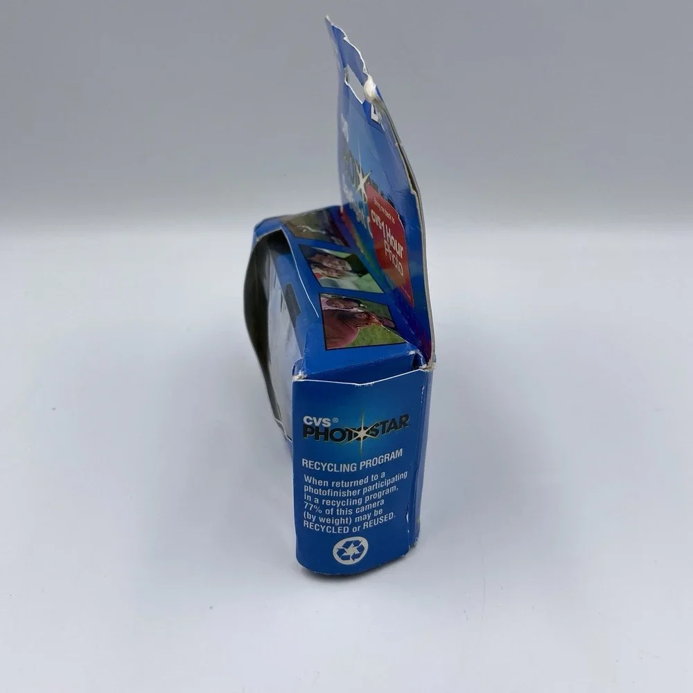 CVS Photostar Daylight Camera Outdoor Use Only 27exp‎ Expired 8/2001